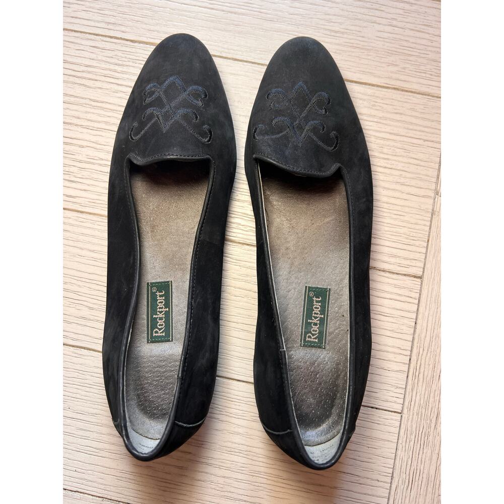 Comfort by Rockport black suede leather slip on flats w/ embroidered toe. Sz 8